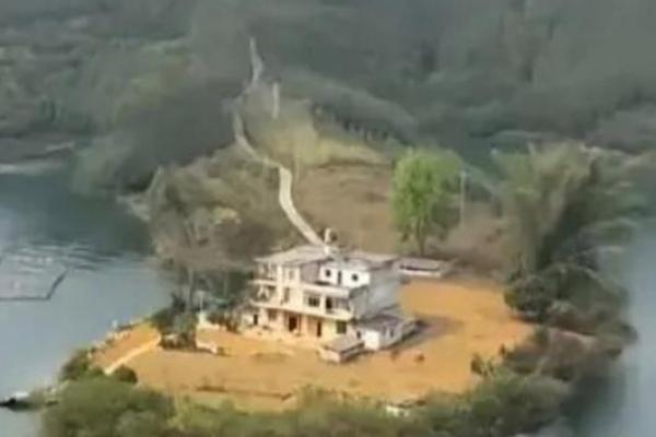 请风水先生看看房子好不好