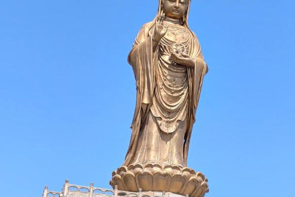 梦见观音菩萨给喝蓝色的水