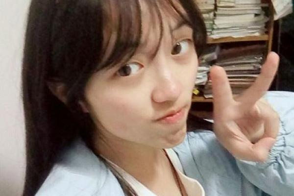 朋友圈发照片一定要PS的星座女