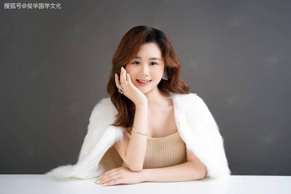 八字属水女孩长相
