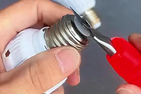 坏灯泡 风水