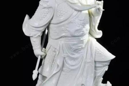 算命的说我身上有白关公