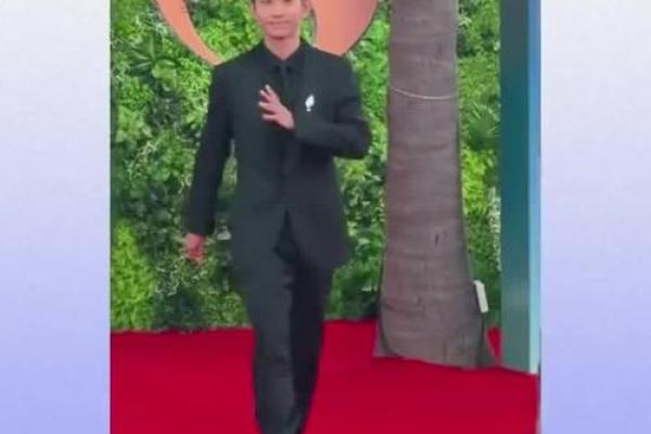 外八字性格